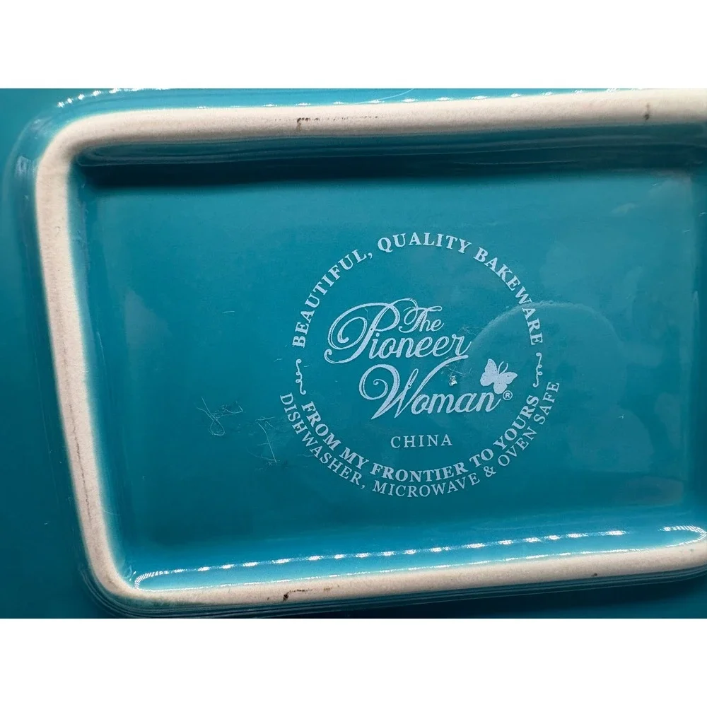 Pioneer Woman Teal Turquoise Ceramic Casserole Baking Dish Ruffled Edge 9x13